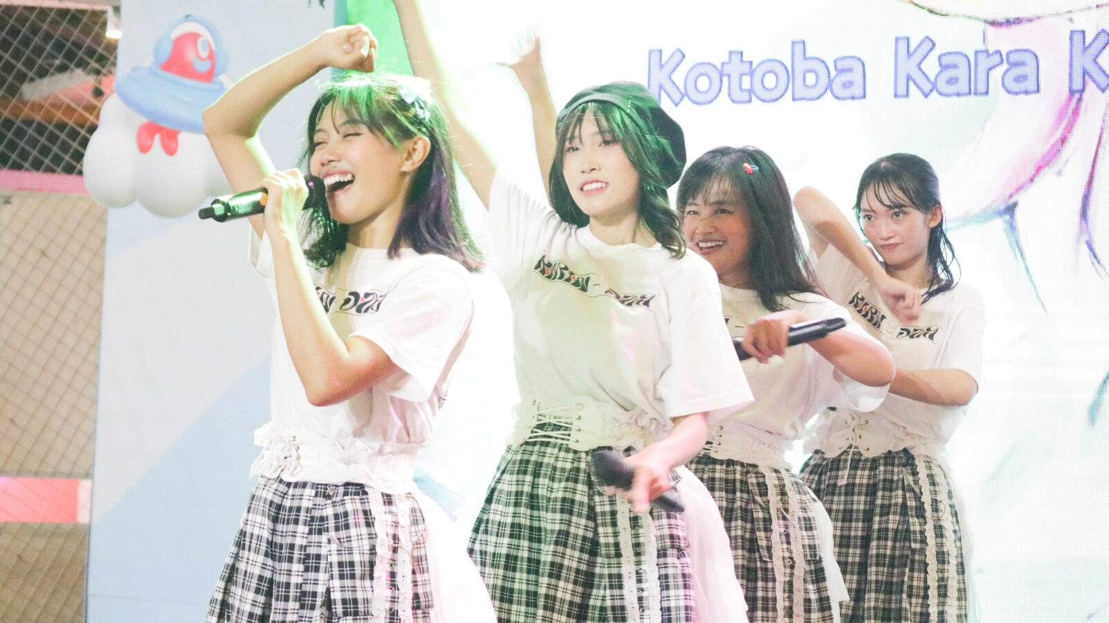 Kirin Day Performance : Hello Weebs On The Road Bandung 2023 | Personal Project